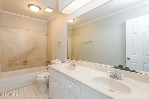 5240 Harrow Dr, Jackson, MS 39211 photo 9