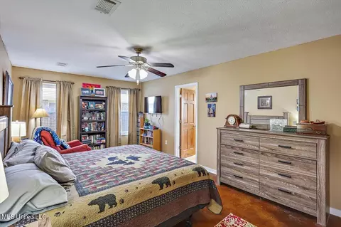 200 Barrington Cv, Florence, MS 39073 photo 15