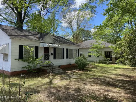 704 E Jackson Rd, Union, MS 39365 photo 3