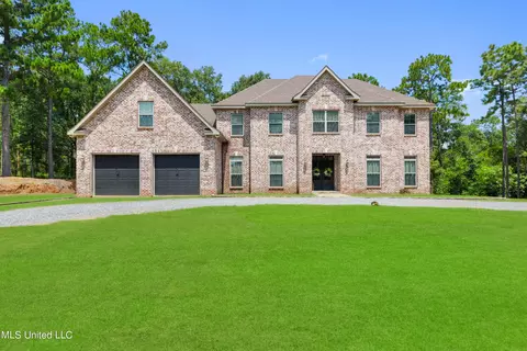 118 Concord Dr, Lucedale, MS 39452