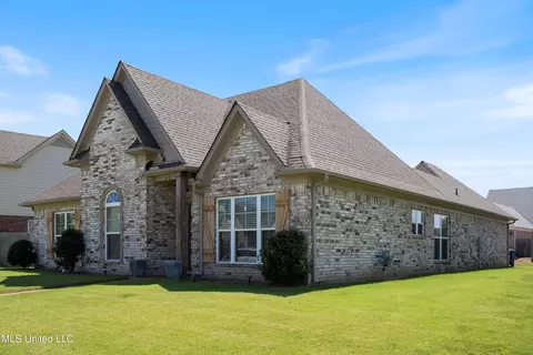 4731 E Dublin, Olive Branch, MS 38654 photo 2