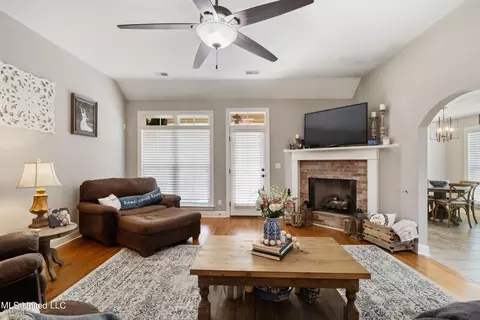 4731 E Dublin, Olive Branch, MS 38654 photo 10