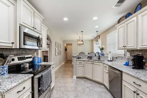 4731 E Dublin, Olive Branch, MS 38654 photo 4