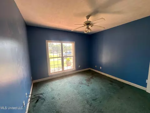 Bedroom - 802 Oak Trl, Canton, MS 39046 photo 6 of 6