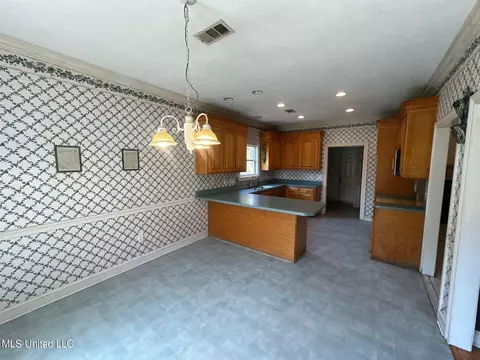 Other - 802 Oak Trl, Canton, MS 39046 photo 1 of 3