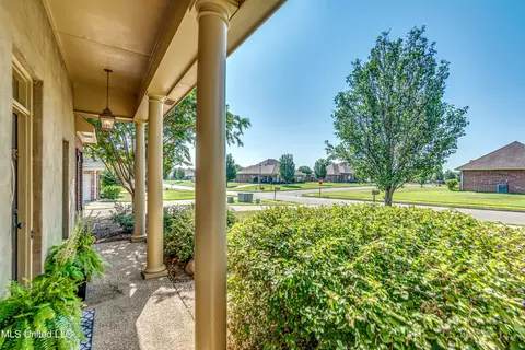 Exterior - 141 Bradfield Rd, Madison, MS 39110 photo 2 of 14