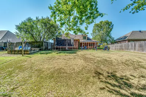 Exterior - 141 Bradfield Rd, Madison, MS 39110 photo 5 of 14