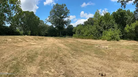 5461 Crawford Rd, Hernando, MS 38632