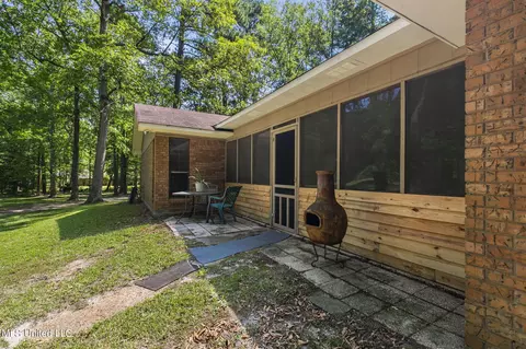 Exterior - 104 Kathryn Dr, Brandon, MS 39042 photo 10 of 23