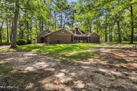 Exterior - 104 Kathryn Dr, Brandon, MS 39042 photo 16 of 23