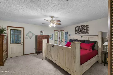 Bedroom - 104 Kathryn Dr, Brandon, MS 39042 photo 2 of 6