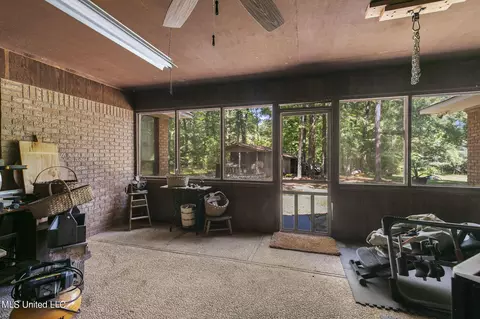 Exterior - 104 Kathryn Dr, Brandon, MS 39042 photo 8 of 23