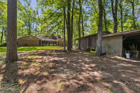Exterior - 104 Kathryn Dr, Brandon, MS 39042 photo 18 of 23