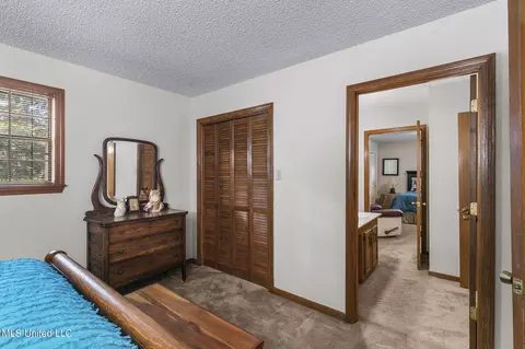 Bedroom - 104 Kathryn Dr, Brandon, MS 39042 photo 4 of 6