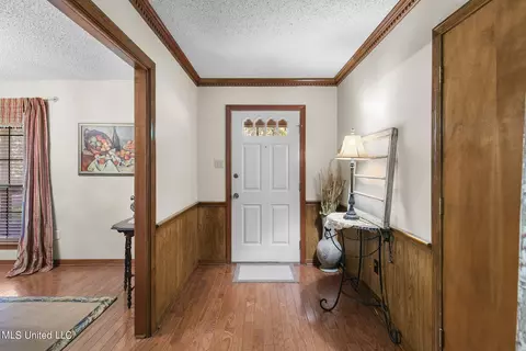 Entry Way - 104 Kathryn Dr, Brandon, MS 39042 photo 1 of 3