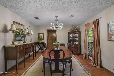 Dining - 104 Kathryn Dr, Brandon, MS 39042 photo 1 of 5