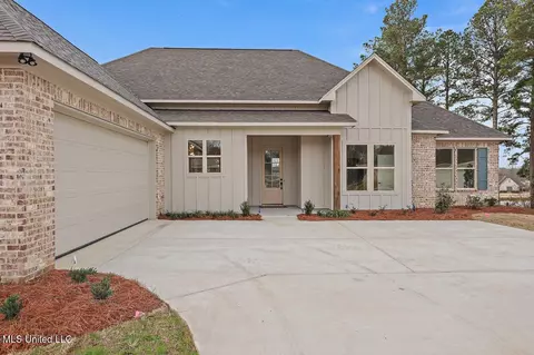 119 Catherine Blvd, Clinton, MS 39056 photo 3