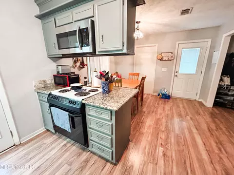 Kitchen - 223 Lewis St, Florence, MS 39073 photo 6 of 6