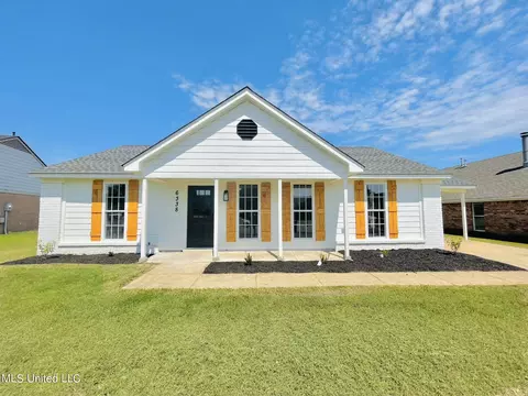 6338 E Oak Run Dr, Olive Branch, MS 38654
