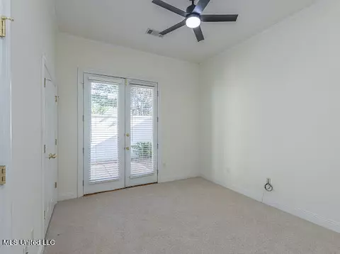 Bedroom - 4 Northpointe Cv, Jackson, MS 39211 photo 1 of 7