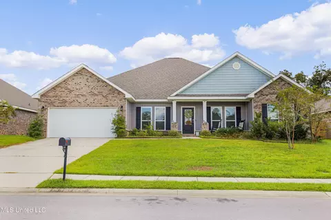 10674 Chapelwood Dr, Gulfport, MS 39503
