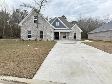 11001 Alphabet Rd, Gulfport, MS 39503