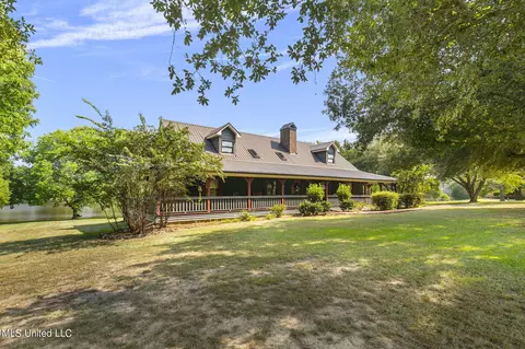 124 Countryside Dr, Brandon, MS 39047