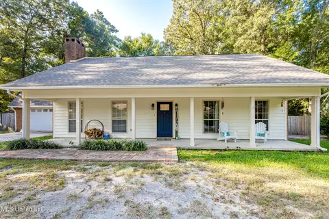 113 Water Oaks Cv, Ocean Springs, MS 39564