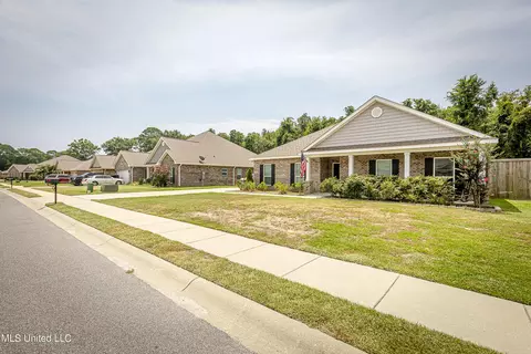6417 Chickory Way, Ocean Springs, MS 39564