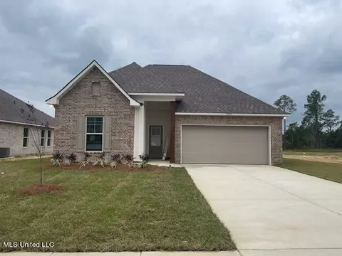 11413 Crystal Lake Dr, Gulfport, MS 39503
