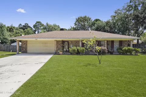 2332 Edwards Cir, Biloxi, MS 39532