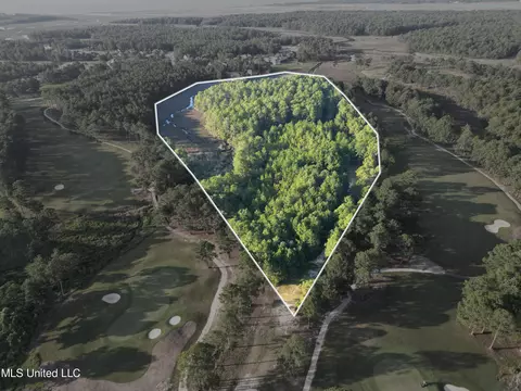 1007 Birdie Ln, Gautier, MS 39553