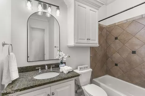 Bath - 120 Latter Rayne Dr, Flowood, MS 39232 photo 7 of 12