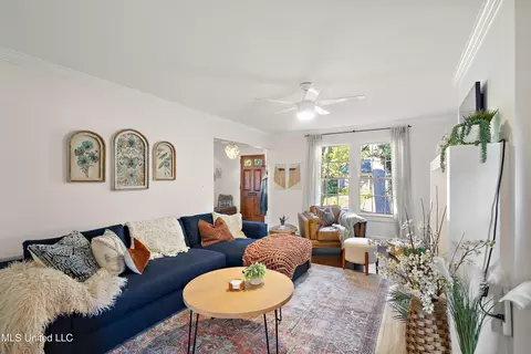 Living - 1802 Howard St, Jackson, MS 39202 photo 4 of 4