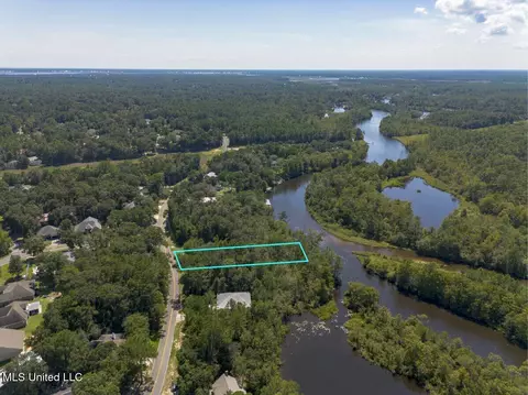 Bayou Circle, Diamondhead, MS 39525