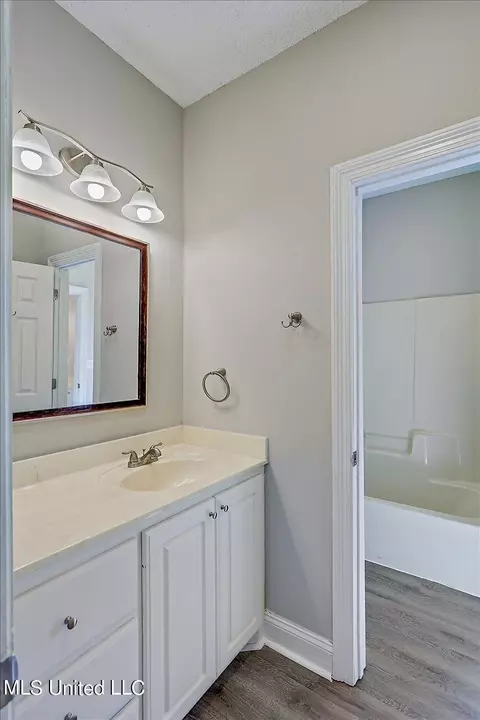 Bath - 9888 Highway 49 N, Jackson, MS 39209 photo 6 of 8
