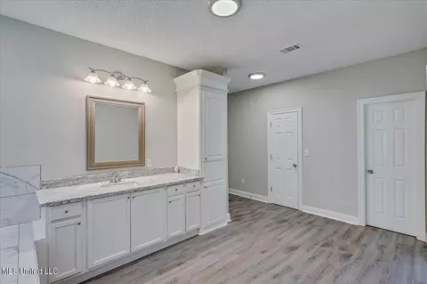 Bath - 9888 Highway 49 N, Jackson, MS 39209 photo 3 of 8
