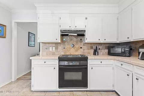 572 Spring Hill Dr, Madison, MS 39110 photo 12