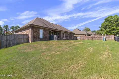 Exterior - 141 Westerly Pl, Madison, MS 39110 photo 4 of 9