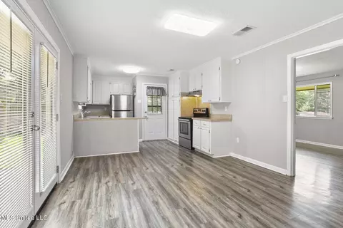 Other - 3402 E Lisa Dr, Pearl, MS 39208 photo 3 of 10