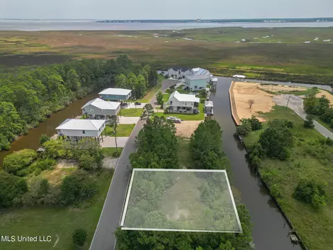 354 Loulu Pl, Diamondhead, MS 39525 photo 10