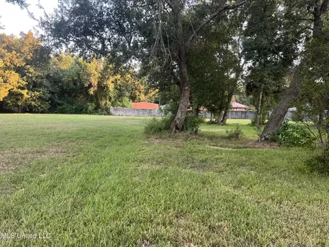 St. John Street, Bay Saint Louis, MS 39520
