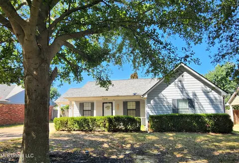 10230 Yates Dr, Olive Branch, MS 38654