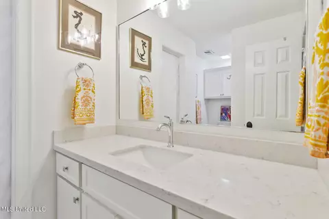 Bath - 52 Eastbrooke St, Jackson, MS 39216 photo 4 of 4