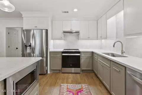 Kitchen - 52 Eastbrooke St, Jackson, MS 39216 photo 3 of 3
