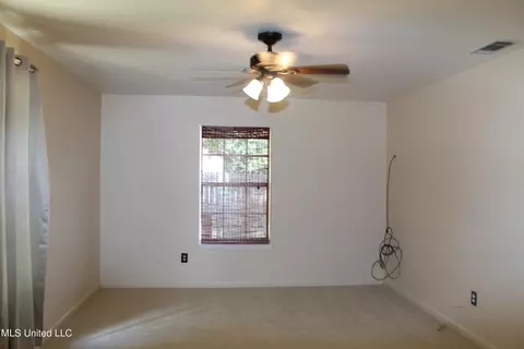 5107 North Dr, Moss Point, MS 39563 photo 9