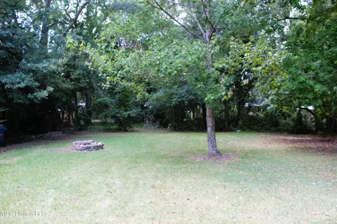 5107 North Dr, Moss Point, MS 39563 photo 17