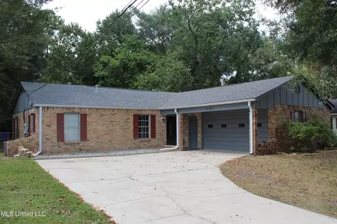 5107 North Dr, Moss Point, MS 39563 photo 4