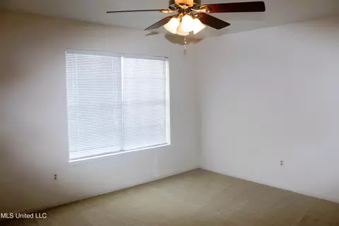 5107 North Dr, Moss Point, MS 39563 photo 10