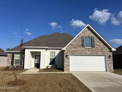 15362 High Point Dr, Gulfport, MS 39503
